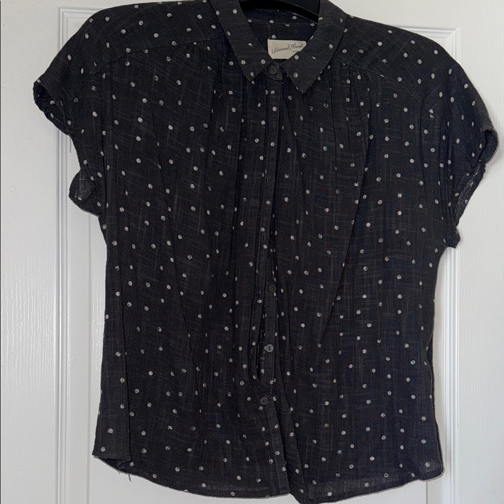 Universal Thread Black and White Polka Dot Button Down Shirt